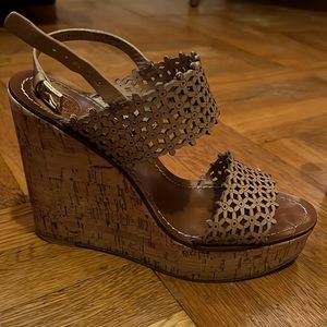 Tory burch Brown Leather Daisy Wedge Sandals.